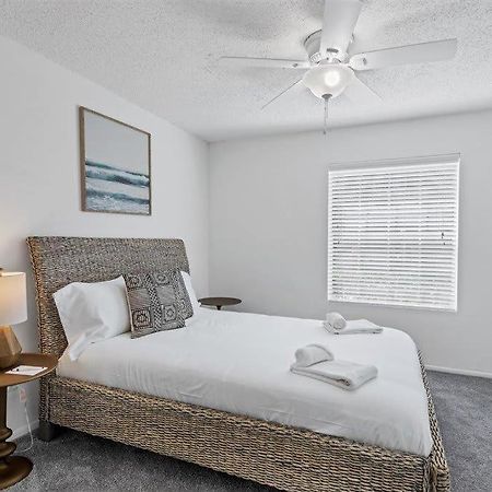 Special Apartment 1Br With Gym And Parking Μπράντεντον Εξωτερικό φωτογραφία