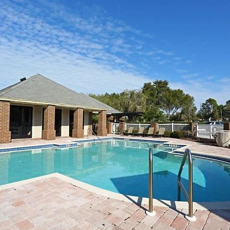 Special Apartment 1Br With Gym And Parking Μπράντεντον Εξωτερικό φωτογραφία