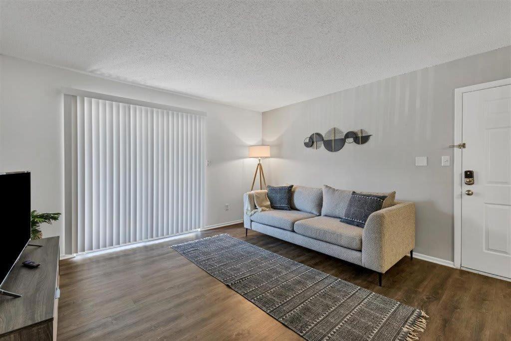 Special Apartment 1Br With Gym And Parking Μπράντεντον Εξωτερικό φωτογραφία