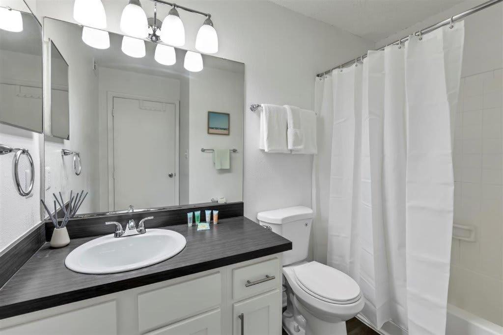 Special Apartment 1Br With Gym And Parking Μπράντεντον Εξωτερικό φωτογραφία